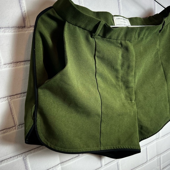 Green High Waist Shorts by love & liberty juniors size L - Picture 5 of 8